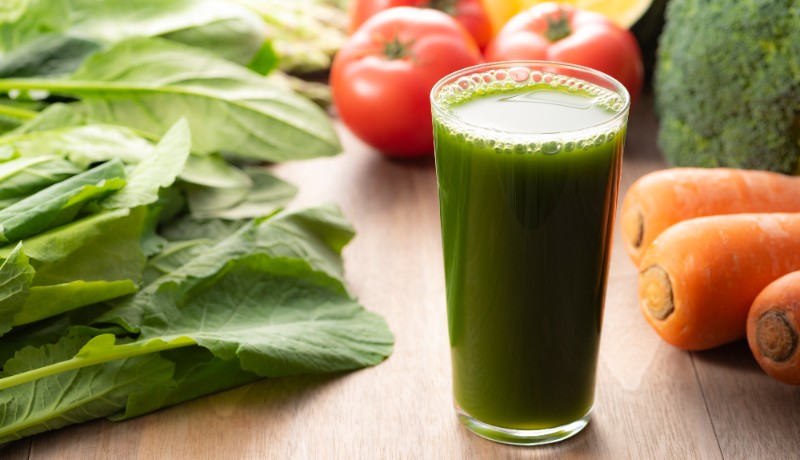 不足しがちな緑黄色野菜の栄養は青汁で補おう