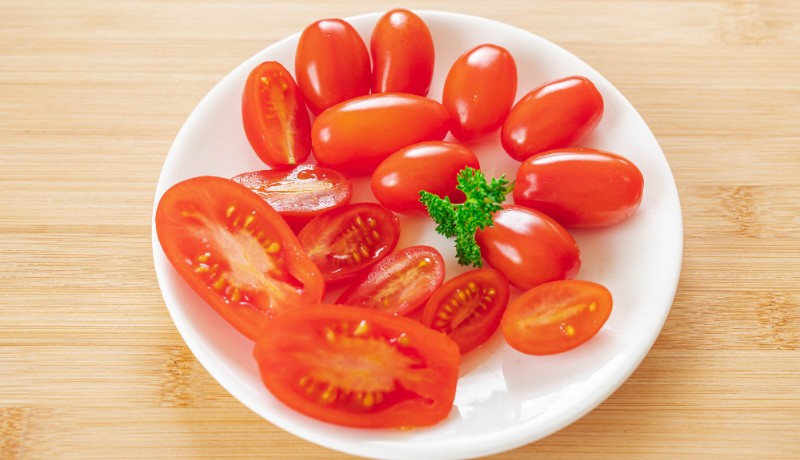 「トマト」は野菜と果物どっち？