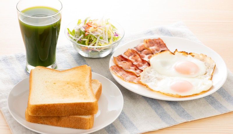 食事と一緒に飲む