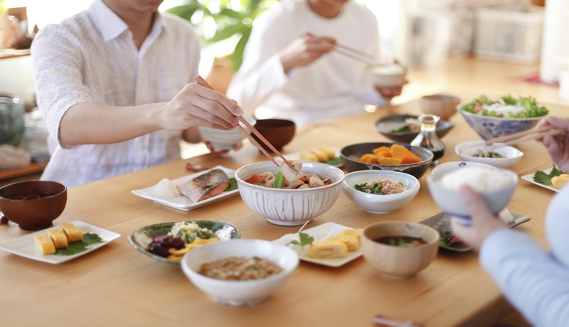ミネラルはどのくらい必要?【1日の目標摂取量】
