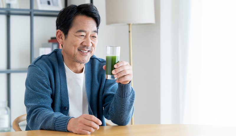 1日1~2杯の青汁で不足しがちな食物繊維を補おう